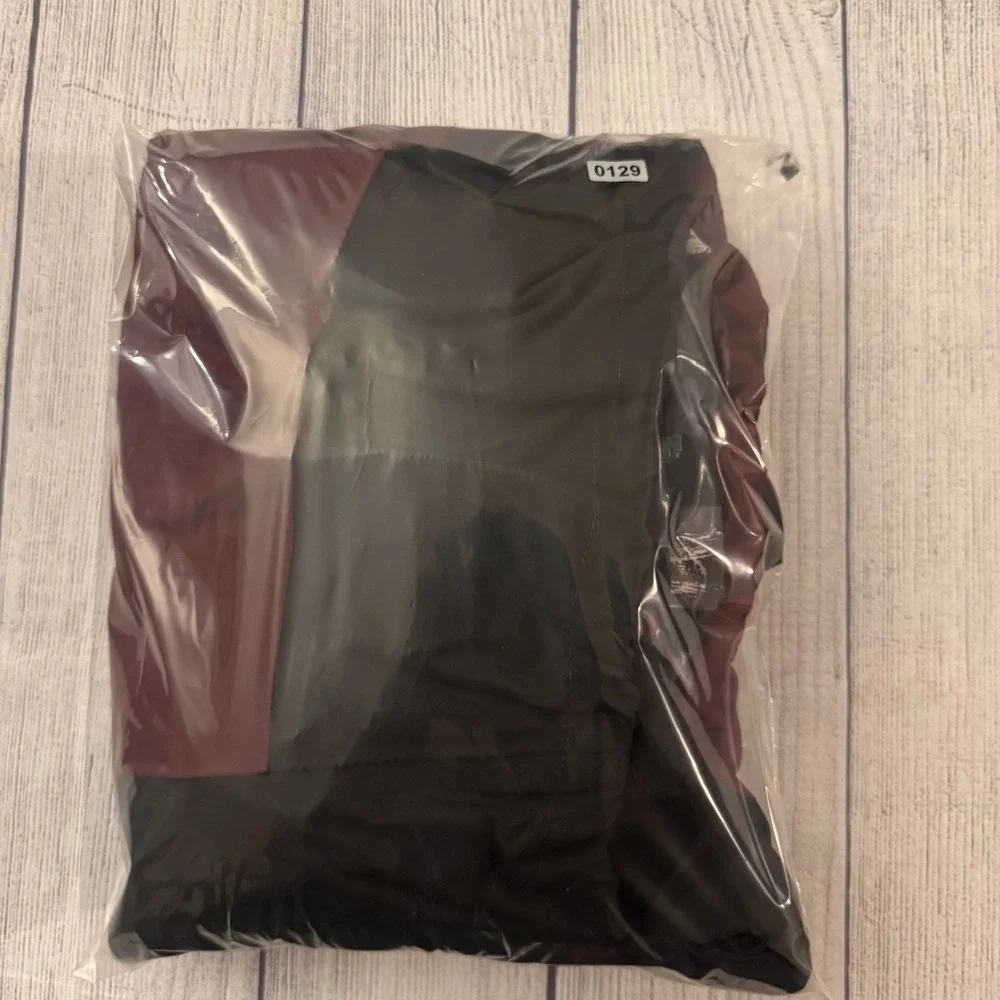 The North Face DryVent Hooded Waterproof Jacket Burgundy Black Men's Large